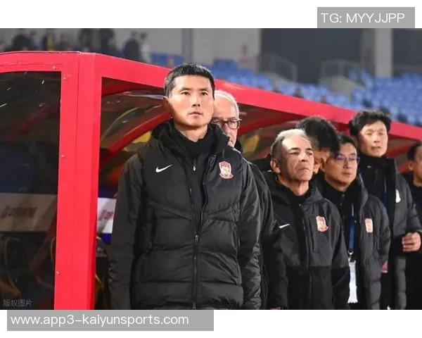 北青报道邵佳一可能继续使用蒋光太和塞鸟等归化球员李可重返国足需进一步沟通